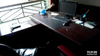 成都辦公設(shè)備轉(zhuǎn)讓 九成新會議桌、打印機(jī)、保險(xiǎn)柜、電腦等齊全